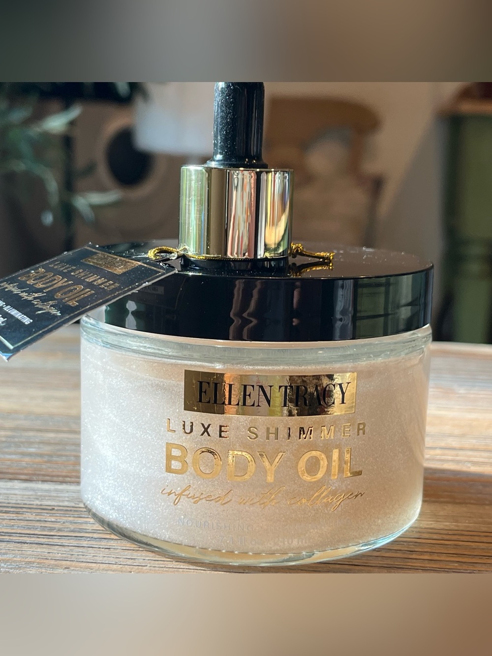 Ellen Tracy Luxe Shimmer Body Oil Infused With Collagen 7.1 oz/210 ml NEW